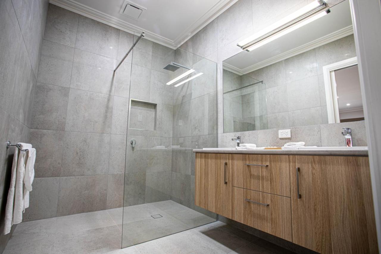 Red Waratah Accommodation ベンディゴ エクステリア 写真